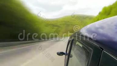 在山里的高速公路上行驶.. 视点摄像机拍摄..